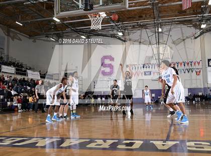 Thumbnail 2 in Lathrop vs. Burbank (St. Hope Elite Classic) photogallery.
