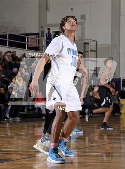 Thumbnail 3 in Lathrop vs. Burbank (St. Hope Elite Classic) photogallery.