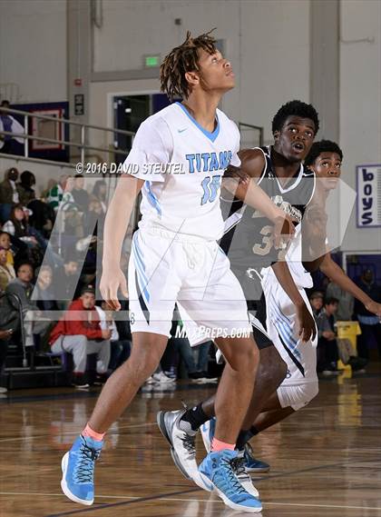 Thumbnail 1 in Lathrop vs. Burbank (St. Hope Elite Classic) photogallery.