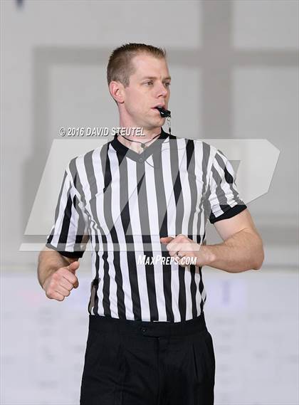 Thumbnail 3 in Lathrop vs. Burbank (St. Hope Elite Classic) photogallery.