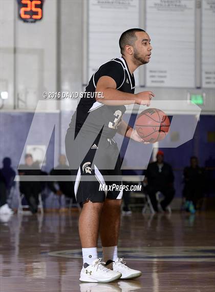 Thumbnail 1 in Lathrop vs. Burbank (St. Hope Elite Classic) photogallery.