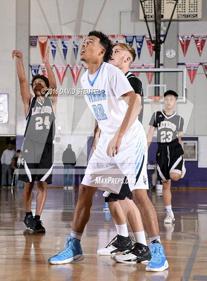 Thumbnail 3 in Lathrop vs. Burbank (St. Hope Elite Classic) photogallery.
