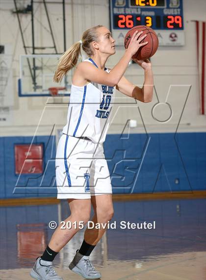 Thumbnail 3 in Ukiah vs. Davis (Dorothy Speck Memorial) photogallery.