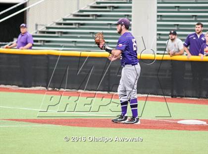 Thumbnail 2 in Whitehouse vs. Lufkin (UIL 5A Region II Final) photogallery.