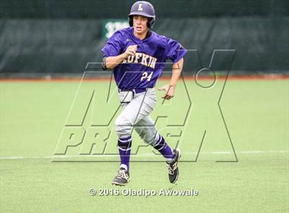 Thumbnail 3 in Whitehouse vs. Lufkin (UIL 5A Region II Final) photogallery.