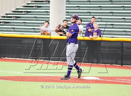 Thumbnail 2 in Whitehouse vs. Lufkin (UIL 5A Region II Final) photogallery.