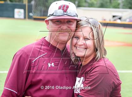 Thumbnail 2 in Whitehouse vs. Lufkin (UIL 5A Region II Final) photogallery.