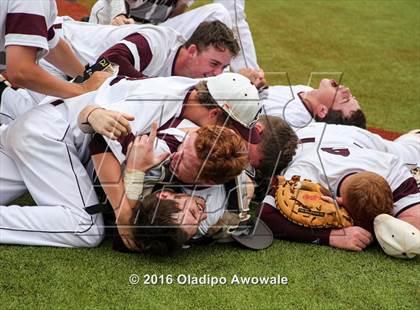 Thumbnail 2 in Whitehouse vs. Lufkin (UIL 5A Region II Final) photogallery.