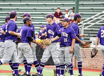 Thumbnail 2 in Whitehouse vs. Lufkin (UIL 5A Region II Final) photogallery.