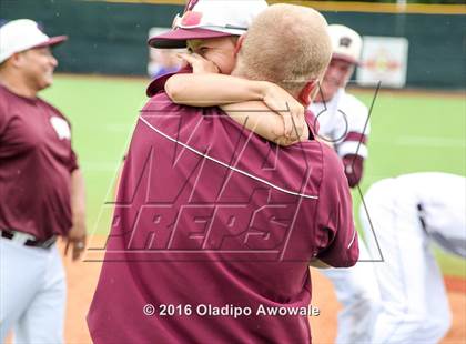Thumbnail 1 in Whitehouse vs. Lufkin (UIL 5A Region II Final) photogallery.