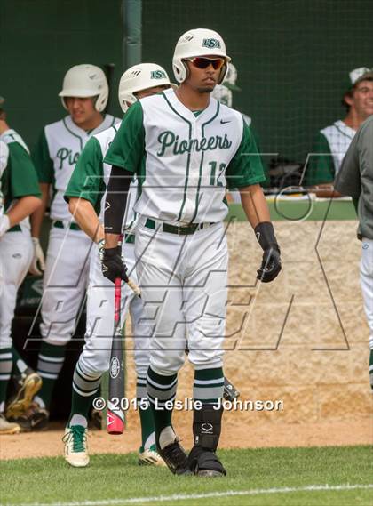 Thumbnail 2 in Savio vs. Lutheran South Academy (TAPPS Division 4A Area Playoff) photogallery.