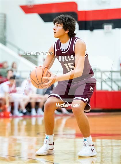 Thumbnail 2 in Mineral Wells vs Bridgeport (Bank of Mineral Wells Mountaineer Classic) photogallery.