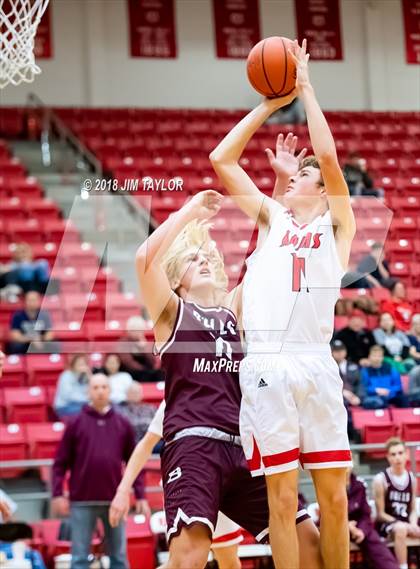 Thumbnail 2 in Mineral Wells vs Bridgeport (Bank of Mineral Wells Mountaineer Classic) photogallery.