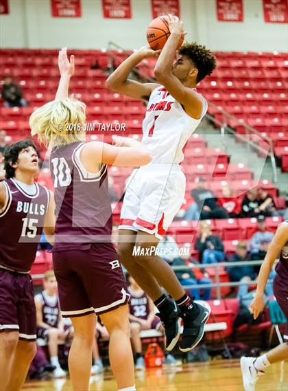 Thumbnail 1 in Mineral Wells vs Bridgeport (Bank of Mineral Wells Mountaineer Classic) photogallery.