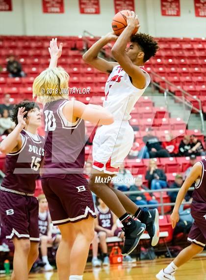 Thumbnail 3 in Mineral Wells vs Bridgeport (Bank of Mineral Wells Mountaineer Classic) photogallery.