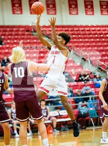 Thumbnail 3 in Mineral Wells vs Bridgeport (Bank of Mineral Wells Mountaineer Classic) photogallery.