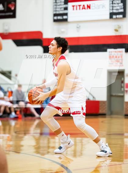 Thumbnail 2 in Mineral Wells vs Bridgeport (Bank of Mineral Wells Mountaineer Classic) photogallery.