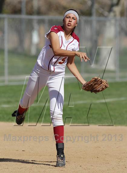 Thumbnail 3 in Canyon vs. Barstow (Hi Desert Classic) photogallery.