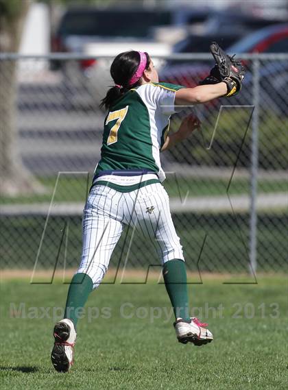 Thumbnail 1 in Canyon vs. Barstow (Hi Desert Classic) photogallery.