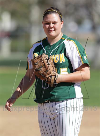 Thumbnail 2 in Canyon vs. Barstow (Hi Desert Classic) photogallery.