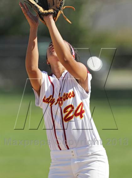 Thumbnail 1 in Canyon vs. Barstow (Hi Desert Classic) photogallery.