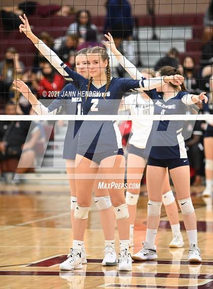 Thumbnail 2 in The Meadows School vs. Lake Mead Academy (2A State Championship) photogallery.