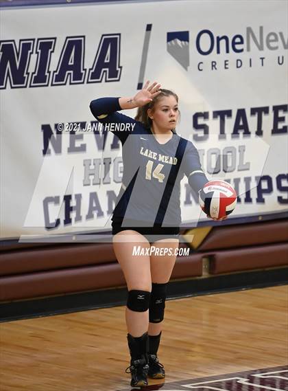 Thumbnail 2 in The Meadows School vs. Lake Mead Academy (2A State Championship) photogallery.