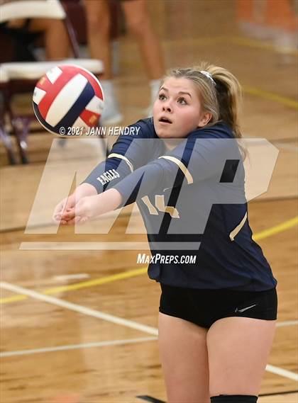 Thumbnail 3 in The Meadows School vs. Lake Mead Academy (2A State Championship) photogallery.