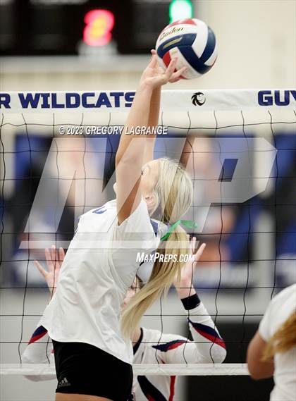 Thumbnail 2 in Allen vs Guyer photogallery.