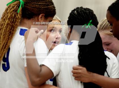 Thumbnail 2 in Allen vs Guyer photogallery.