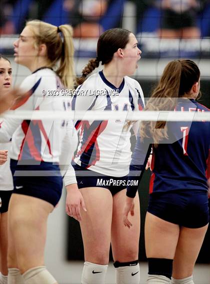 Thumbnail 3 in Allen vs Guyer photogallery.
