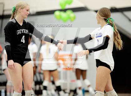 Thumbnail 2 in Allen vs Guyer photogallery.