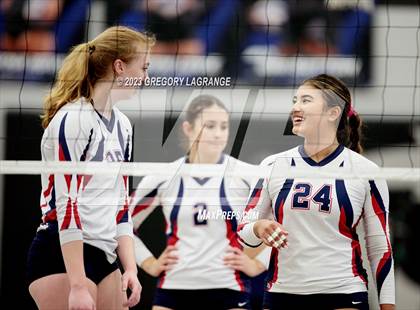 Thumbnail 2 in Allen vs Guyer photogallery.