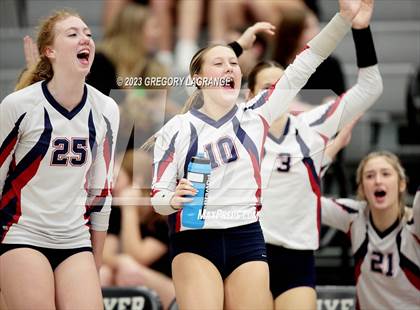 Thumbnail 1 in Allen vs Guyer photogallery.