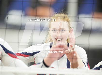 Thumbnail 2 in Allen vs Guyer photogallery.