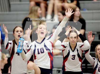 Thumbnail 3 in Allen vs Guyer photogallery.