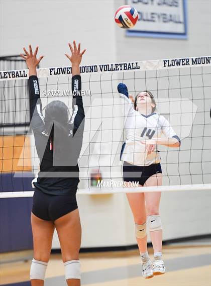 Thumbnail 1 in Coppell @ Flower Mound photogallery.