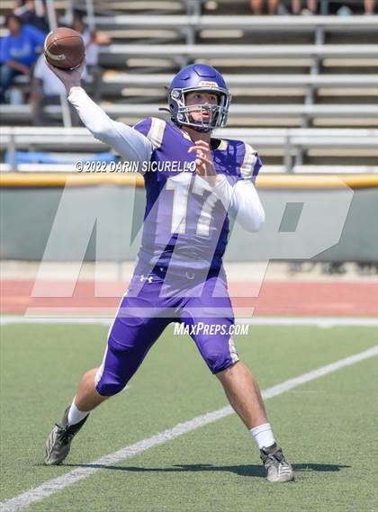 Thumbnail 1 in San Joaquin Memorial vs. Queen Creek (Moorpark Cali Classic) photogallery.