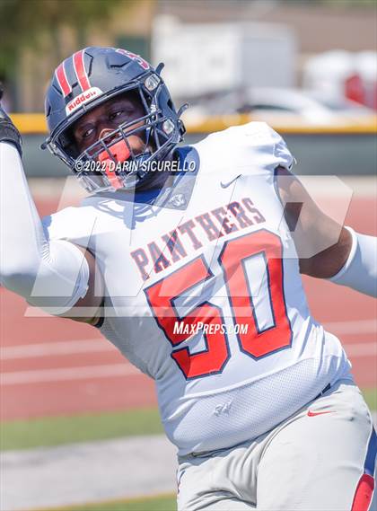 Thumbnail 2 in San Joaquin Memorial vs. Queen Creek (Moorpark Cali Classic) photogallery.