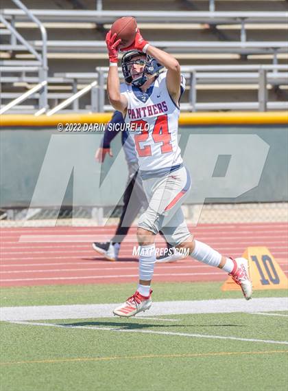 Thumbnail 3 in San Joaquin Memorial vs. Queen Creek (Moorpark Cali Classic) photogallery.