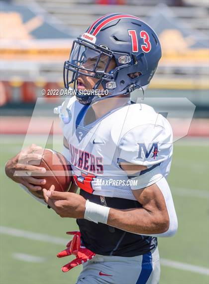 Thumbnail 3 in San Joaquin Memorial vs. Queen Creek (Moorpark Cali Classic) photogallery.