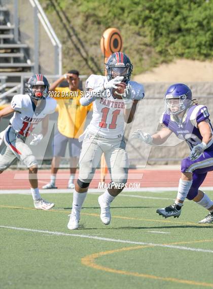 Thumbnail 3 in San Joaquin Memorial vs. Queen Creek (Moorpark Cali Classic) photogallery.