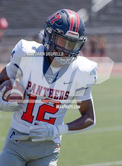 Thumbnail 3 in San Joaquin Memorial vs. Queen Creek (Moorpark Cali Classic) photogallery.