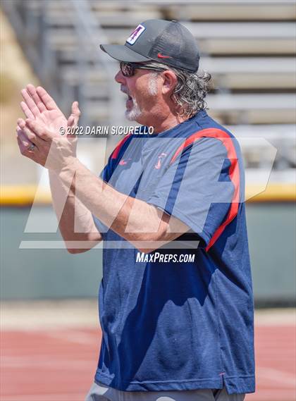 Thumbnail 3 in San Joaquin Memorial vs. Queen Creek (Moorpark Cali Classic) photogallery.