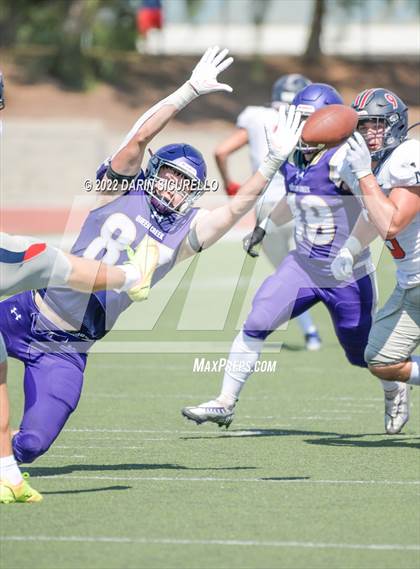 Thumbnail 2 in San Joaquin Memorial vs. Queen Creek (Moorpark Cali Classic) photogallery.