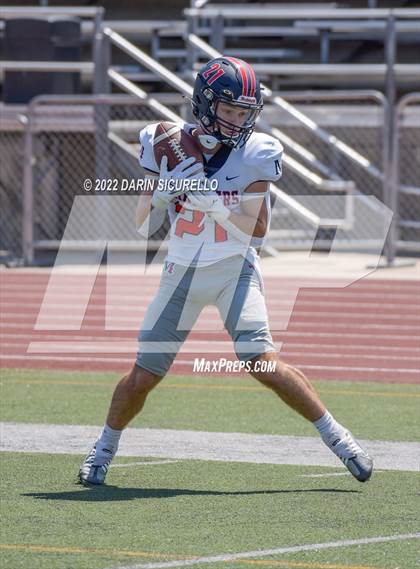 Thumbnail 3 in San Joaquin Memorial vs. Queen Creek (Moorpark Cali Classic) photogallery.