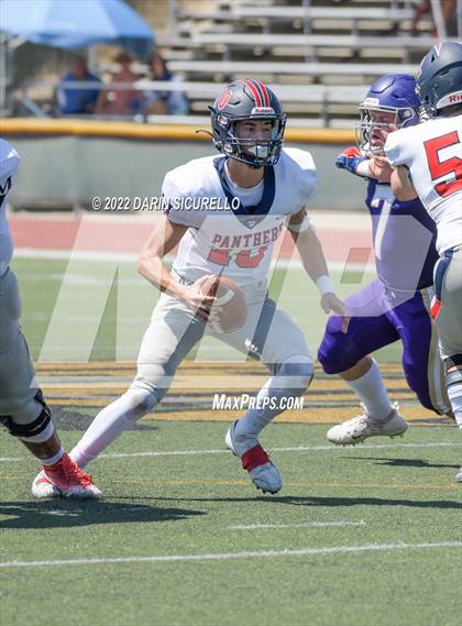 Thumbnail 2 in San Joaquin Memorial vs. Queen Creek (Moorpark Cali Classic) photogallery.
