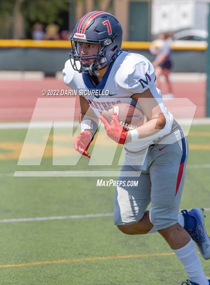 Thumbnail 3 in San Joaquin Memorial vs. Queen Creek (Moorpark Cali Classic) photogallery.