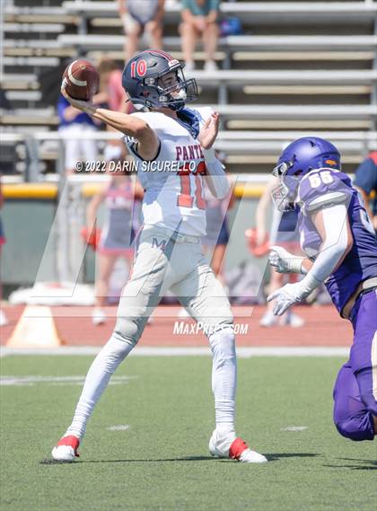 Thumbnail 2 in San Joaquin Memorial vs. Queen Creek (Moorpark Cali Classic) photogallery.