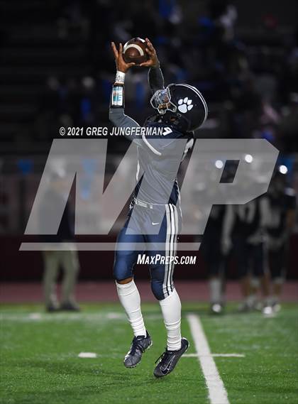 Thumbnail 1 in Escalon @ Marin Catholic (CIF State Northern Regional D4-AA Final) photogallery.